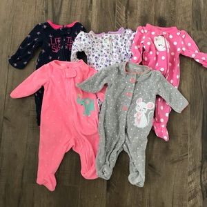 Bundle of 5 Onesies \ bodysuit \ jammies